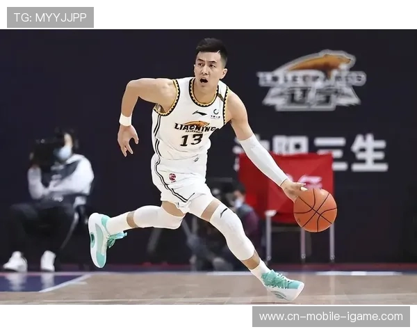 郭艾伦重返赛场引领辽篮新征程展现中国男篮核心力量风采 郭艾伦重返赛场引领辽篮新征程展现中国男篮核心力量风采