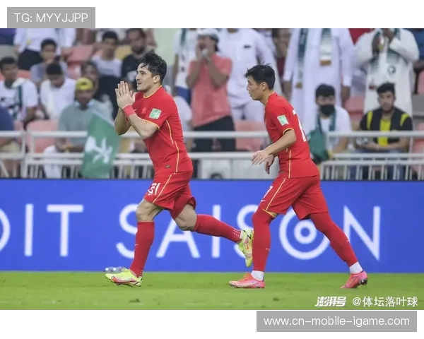 郑智:从球场指挥官到中国足球的精神领袖之路 郑智:从球场指挥官到中国足球的精神领袖之路