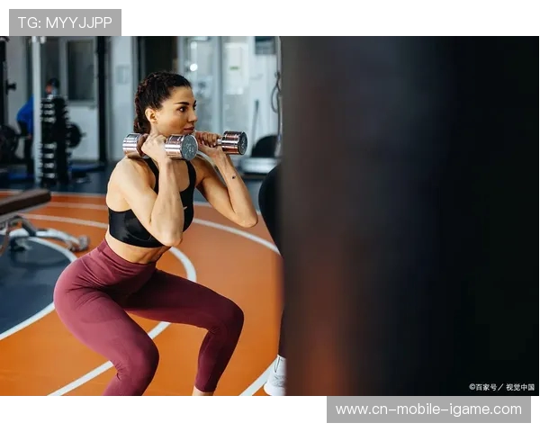 每天坚持健身塑造完美身材提升自信心与健康生活品质