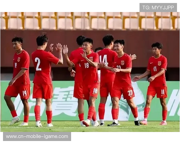 探寻当代足球运动员成长路径与竞技精神及未来发展趋势深度解析