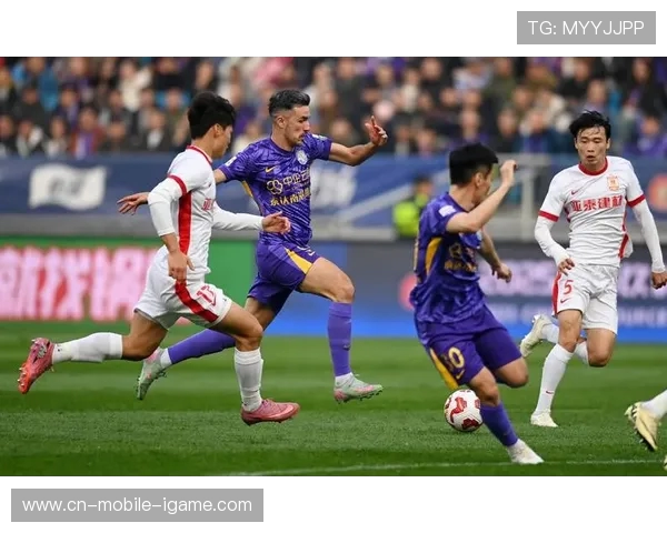 津门虎与沧州雄狮激战正酣 共谱足球豪门对决新篇章 津门虎与沧州雄狮激战正酣 共谱足球豪门对决新篇章